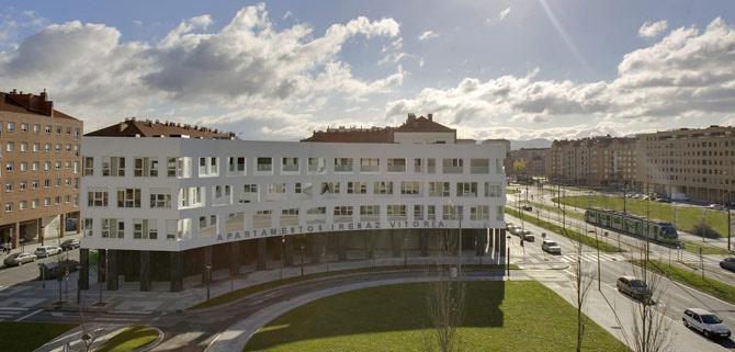 Apartamentos Irenaz Vitoria-Gasteiz Eksteriør bilde